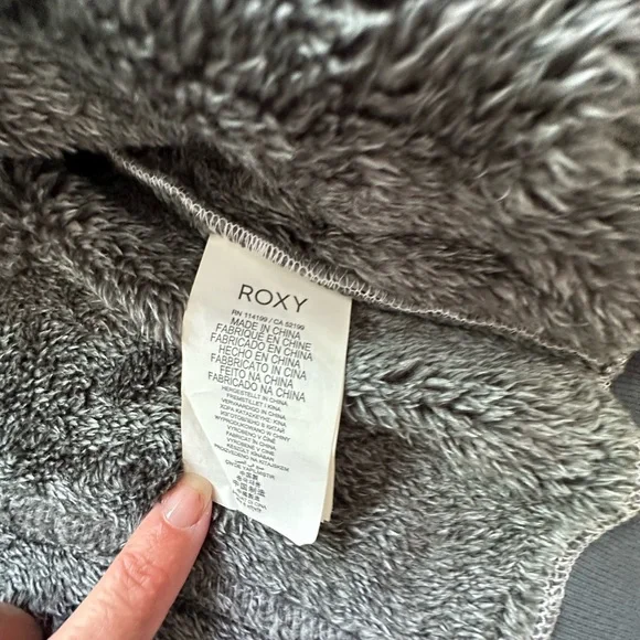 Roxy Black and White Patterned Hoodie Jacket small EUC - Picture 10 of 14